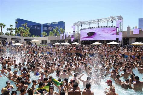 A Z Of All The Las Vegas Pool Parties In Upbeat Vegas