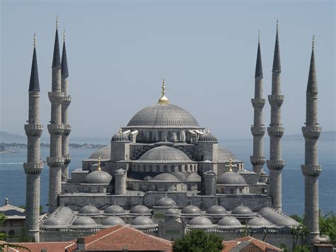 The Blue Mosque In Istanbul Facts History And Location