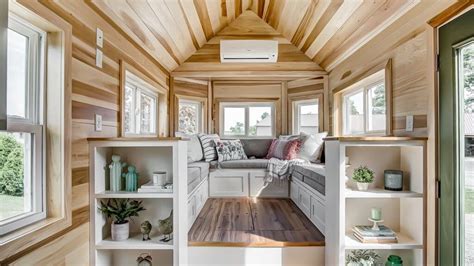 Do not forget that when you choose the interior design for your tiny houses, you want to make sure that adding different elements does not offer a messy look. Take a Look at 10 Gorgeous Tiny-Home Interiors ...