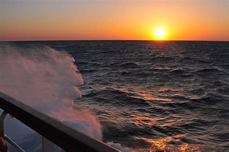 Rough Seas And Sunset Over The Atlantic Ocean Sunset Atlantic Ocean
