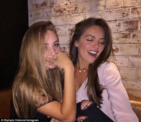 Olympia Valance Shares Festive Photo With Neighbours Co Star Mavournee Hazel Daily Mail Online