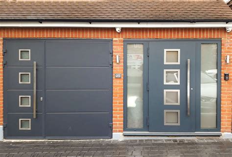 Ryterna Wide Horizontal Ribbed 3070 Split Side Hinged Garage Doors