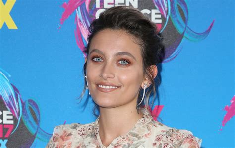 Paris Jackson Goes Topless To Show Off Her New Tattoo See The Photos Paris Jackson Topless