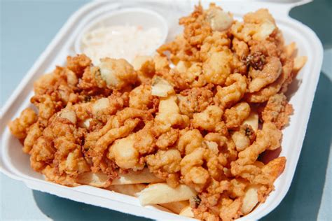 Where To Order The Best Fried Clams In Boston · The Food Lens