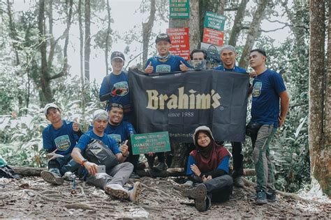 Because the difficulty is not that hard, though it can be challenging to complete. Xpedisi #2 Gunung Berembun, Negeri Sembilan - Brahimsfood