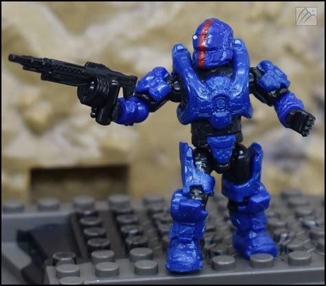 Halo Mega Bloks Construx Unsc Blue Spartan Gungnir Figure Dpp70 Battle