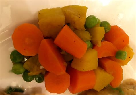 Couscous is a berber dish made from moistened semolina wheat and flour, and it's commonly used in countries like morocco, algeria, tunisia, and libya. PANEER ON A BED OF COUSCOUS AND CHICKPEAS