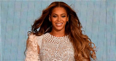 Beyonce Grammys 2021 Look Featured A Little Black Dress
