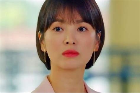 Model rambut yang perempuan banget. 8 Model Rambut Pendek Ala Korea yang Bagus untuk Wajah ...