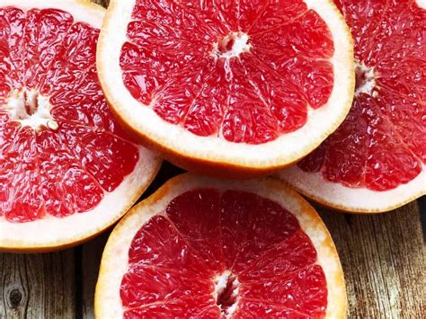 What Are The Benefits Of Drinking Grapefruit Juice
