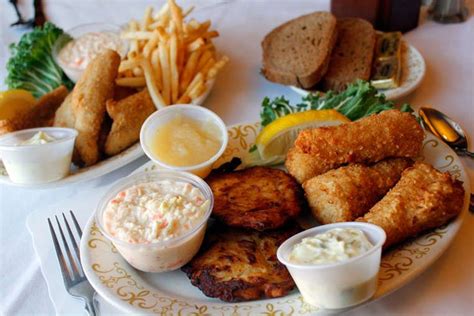 The 50 Most Iconic Midwest Dishes Midwestern Food Fried Fish Food