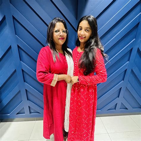Mother Daughter Duo Dhaka