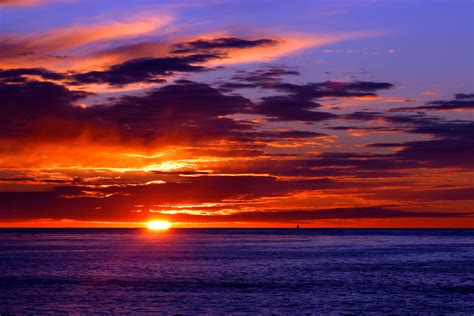 Ocean Beach Ca Sunset By Stephen Mariucci
