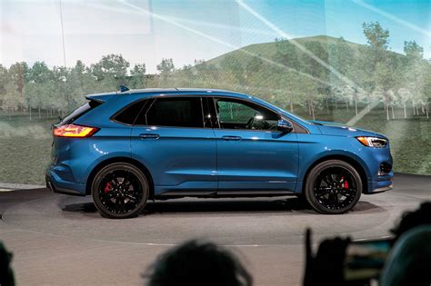 2019 Ford Edge ST Gets Sport Mode with Rev-Matching | Automobile Magazine