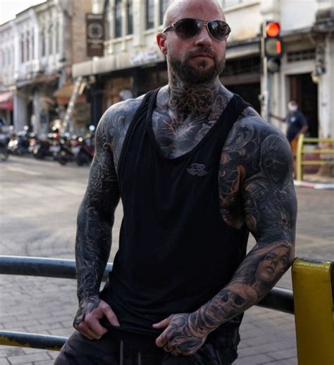Man Spends Over £10000 Getting Body Inked In 40 Day Tattoo Marathon