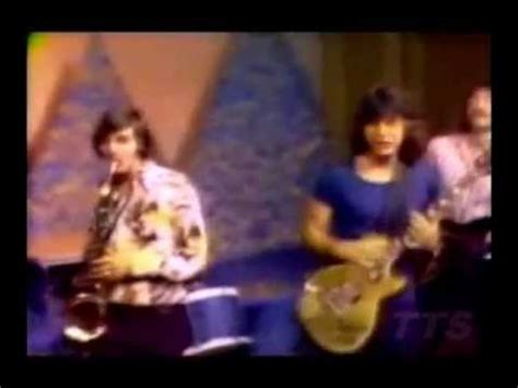 A band of four who have a passion for music. Vehicle - The Ides Of March - YouTube