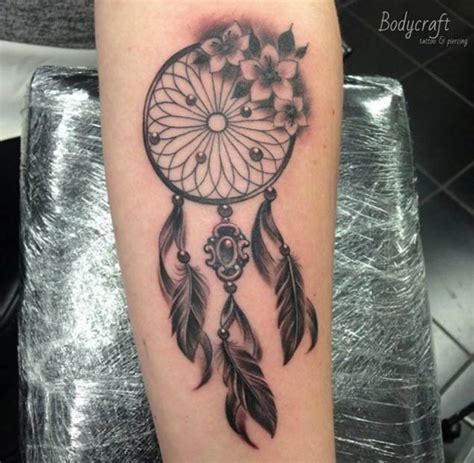 50 Gorgeous Dreamcatcher Tattoos Done Right Tattooblend