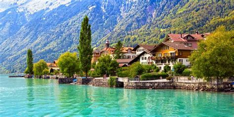 Lake Brienz Switzerland Nature Of The World