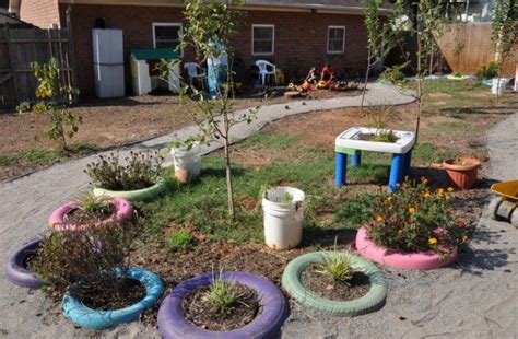 All of us have vehicles at our houses and we keep replacing the old tires with new ones, so this is something that we come across every couple of years so this was badly this is something classic i would say, because it has got an old fashioned shape of a huge container which is basically a planter. Creative Colorful DIY Projects On How To Reuse Old Tires