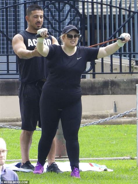 Rebel Wilson Shows Off Her Slimmed Down Figure As She Completes An Intense Workout Daily Mail