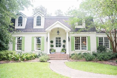 3 Steps To Charming Cottage Curb Appeal Beach Cottage Style Cottage