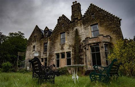 Chilling Photos Capture Crumbling Scottish Hotel That Has Stood Untouched Since It Was