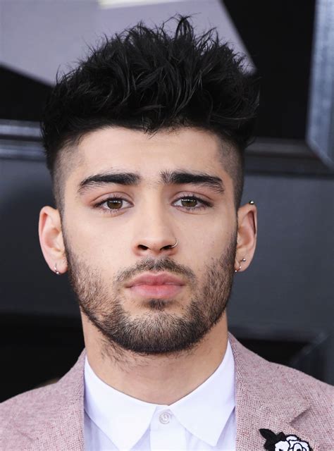 zayn malik bleached his hair and beard blonde — and he s practically unrecognizable cabelo
