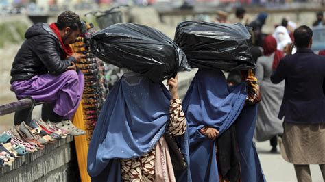 Afghanistan Fear Grows Among The Population In The Face Of The Taliban