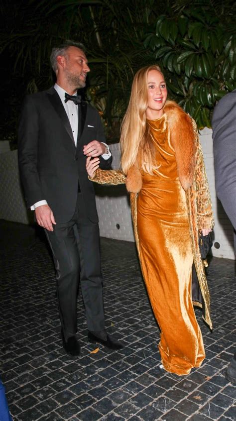 Jennifer Lawrence Changes Into A Gold Velvet Dress For The Globes After