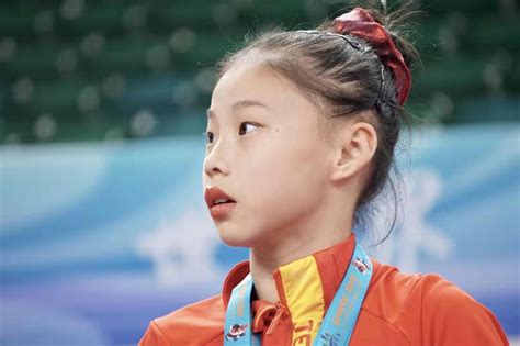 Guǎn chén chén, born september 25, 2004) is a chinese artistic gymnast. 体操光年chngym — Shang Chunsong is back.D=5.1E=8.2T=13.3