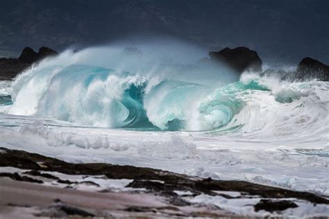 Big Crashing Wave On The Beach Smithsonian Photo Contest
