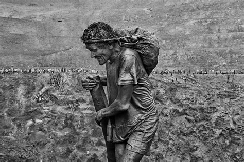 Sebastião Salgados Impressive Photos Brazils Most Dangerous Gold Mine