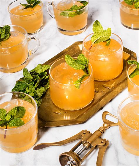 15 big batch cocktails guaranteed to delight a crowd