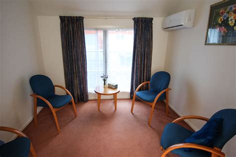 Right Room Private Consulting Room With Free Parking