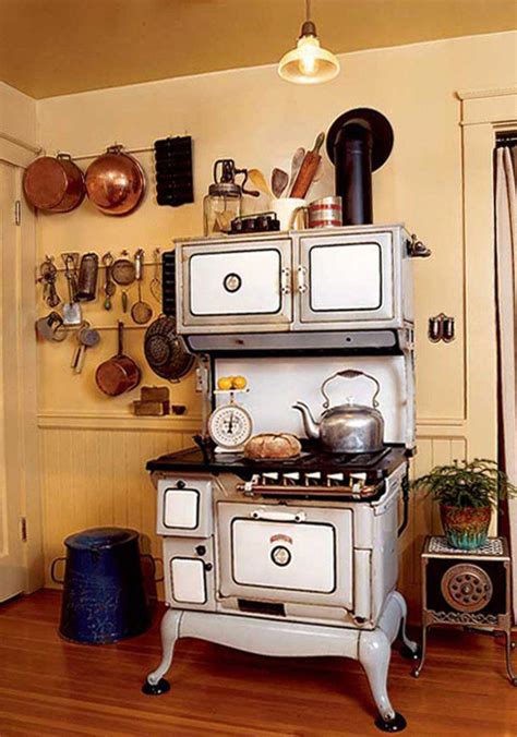 A Nostalgic 1914 Bungalow Kitchen Antique Kitchen Stoves Kitchen