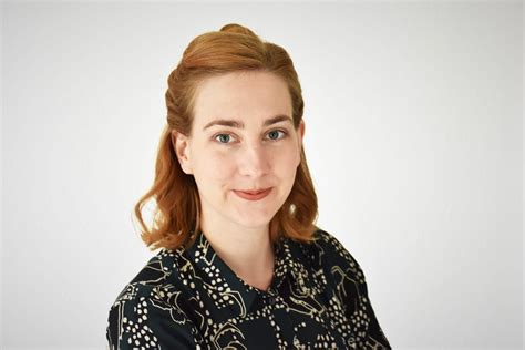 Do Animals Dream? The Surprising Science of Animal Sleep States - AlokPotro