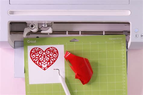 Cutting Vinyl With A Cricut Step By Step For Beginners Treasurie