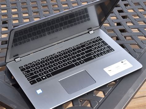Asus Vivobook Pro 17 N705ud I7 8550u Gtx 1050 Laptop Review