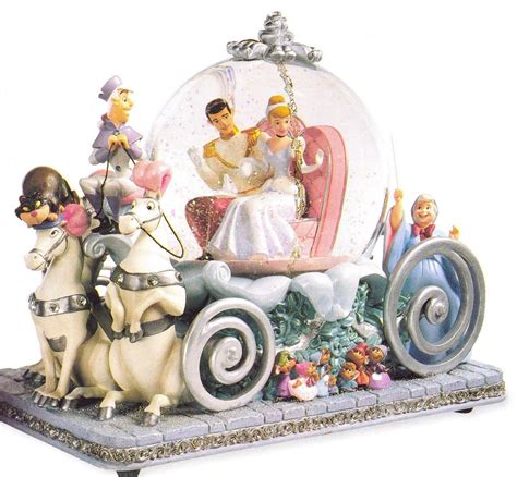 Cinderella Snowglobe Carriage Disney Music Box Disney Figurines