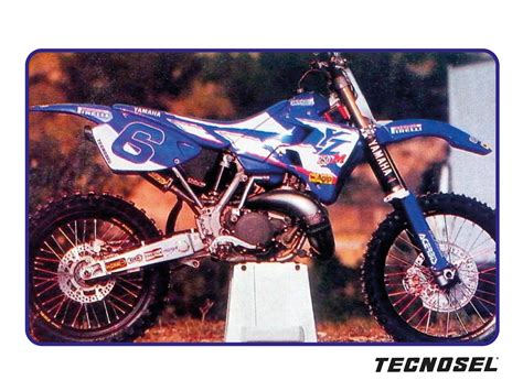 Light weight, but heavy on the fun factor. TECNOSEL GRAPHICS DEKORSATZ DEKOR KIT RETRO YAMAHA YZ 125 ...