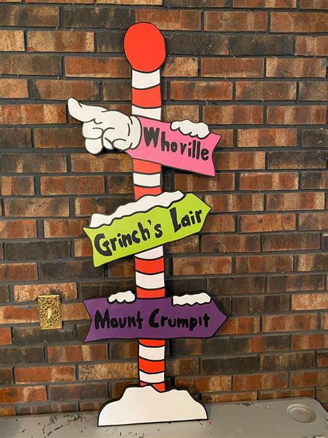 4pc 4ft Tall Grinch Sign 2 Ft Cindy Lou And Max Etsy Office