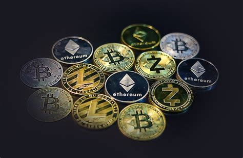 Okex es un exchange de criptomonedas seguro que te facilita comprar y vender activos digitales como bitcoin, ethereum y compra criptomonedas con tarjeta de crédito y paypal al instante. Las 7 criptomonedas favoritas para el 2019, por ...
