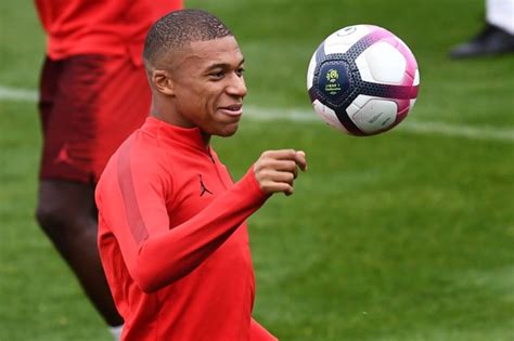 It will air on cbs and its sister streaming service, paramount plus, formerly known as cbs all access. Mbappé blikt vooruit op de Champions League: "Een finale ...