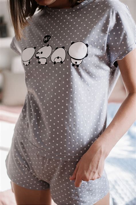 Женская пижама с шортами Неженка 6588343 серый купить оптом в