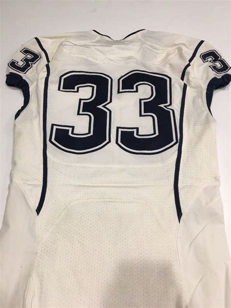 Game Worn Used Uconn Huskies Connecticut Football Jersey 33 Size 40 D1jerseys