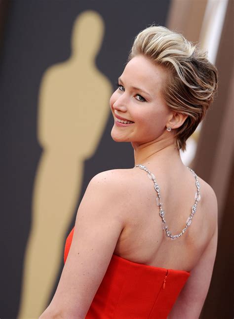 All The Hair Stages It Took Jennifer Lawrence To Grow Out Her Pixie Cut