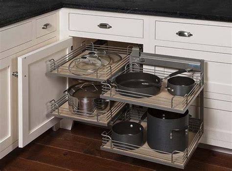 الشباب يقسو على النصر برباعية ويبتعد بصدارة الدوري السعودي. Magic Cabinet System for a Corner | Corner kitchen cabinet ...