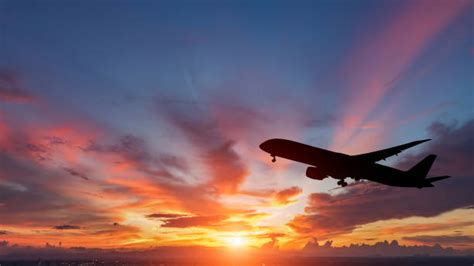 72000 Airplane Sunset Stock Photos Pictures And Royalty Free Images
