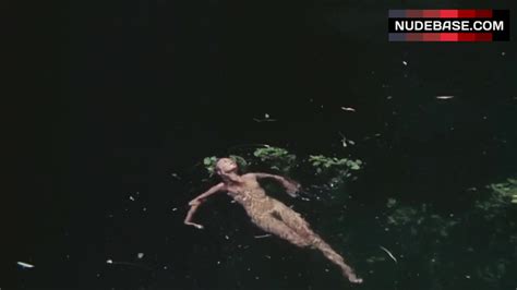 Jenny Agutter Naked Underwater Walkabout 1 44 NudeBase