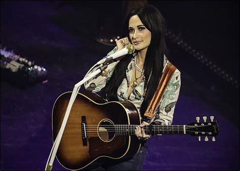 Kacey Musgraves Adds Dates To 'Oh, What A World: Tour II